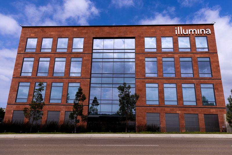 &copy; Reuters. FILE PHOTO: A building on the campus at the world headquarters of Illumina is shown in San Diego, California, U.S., September 1, 2021. REUTERS/Mike Blake