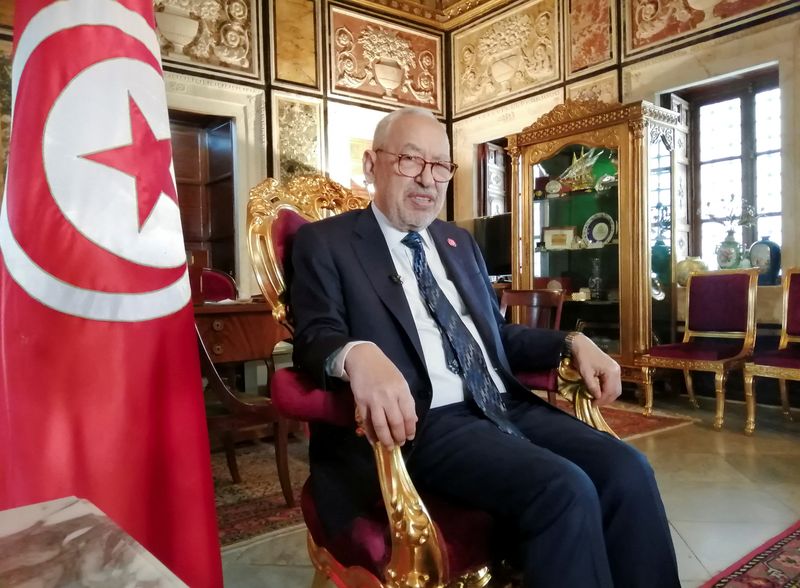 &copy; Reuters. رئيس البرلمان التونسي رئيس حزب النهضة راشد الغنوشي يتحدث لرويترز في مقابلة في مكتبه في العاصمة تونس في التاسع من مارس آذار 2021. تصوير جهاد عب