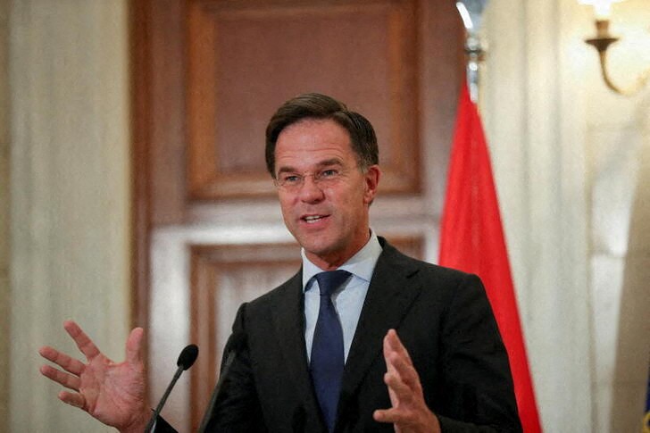 &copy; Reuters. Netherlands' Prime Minister Mark Rutte attends a joint news conference with Greek Prime Minister Kyriakos Mitsotakis at the Maximos Mansion, in Athens, Greece, November 9, 2021. REUTERS/Louiza Vradi