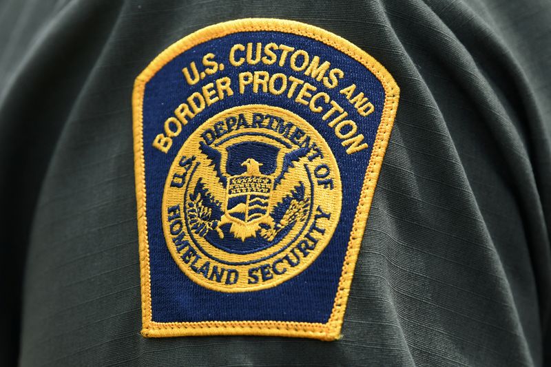 &copy; Reuters. FILE PHOTO: A U.S. Customs and Border Protection patch is seen on the arm of a U.S. Border Patrol agent in Mission, Texas, U.S., July 1, 2019.  REUTERS/Loren Elliott