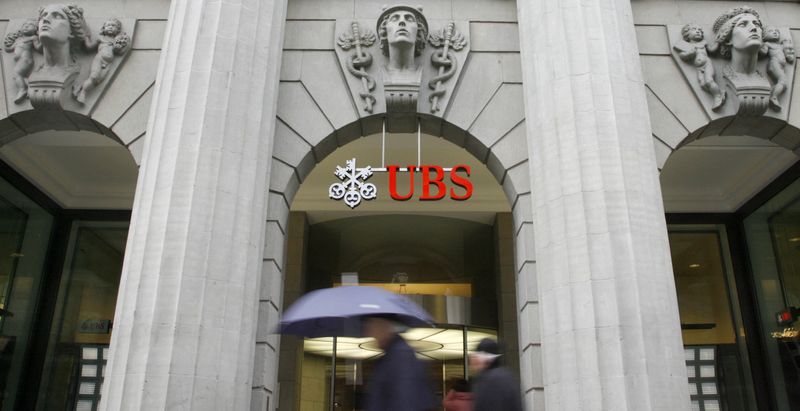 &copy; Reuters. La banque suisse UBS a annoncé lundi se pourvoir en cassation contre sa condamnation en France pour démarchage bancaire illicite et blanchiment de fraude fiscale aggravé. /Photo d'archives/REUTERS/Arnd Wiegmann 