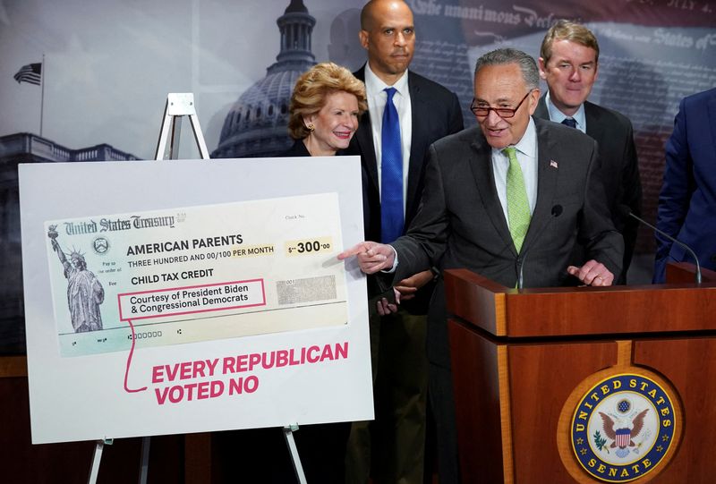 &copy; Reuters. FILE PHOTO: U.S. Senate Majority Leader Chuck Schumer holds a press conference on the expanded Child Tax Credit payments at the U.S. Capitol in Washington, U.S., July 15, 2021. REUTERS/Kevin Lamarque/File Photo