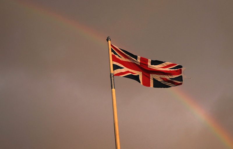 &copy; Reuters. Una bandiera britannica a Kilmarnock, Scozia  REUTERS/Suzanne Plunkett