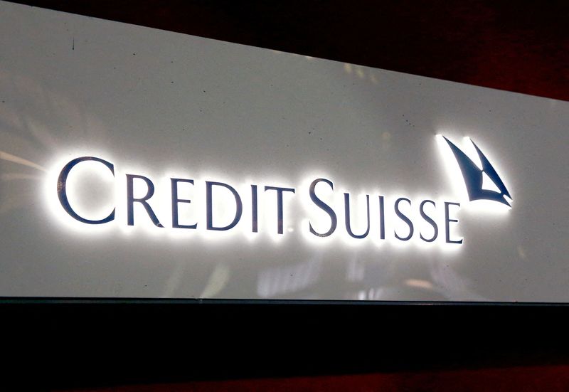 &copy; Reuters. FILE PHOTO: The logo of Swiss bank Credit Suisse is seen at a branch office in Zurich, Switzerland, November 3, 2021. REUTERS/Arnd WIegmann/File Photo