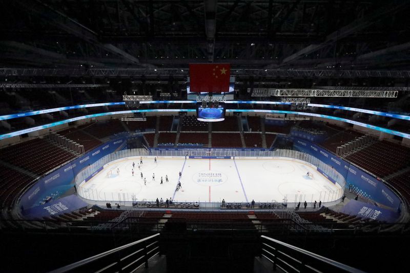 &copy; Reuters. FILE PHOTO: Ice Hockey - Beijing 2022 Winter Olympics Test Event - Domestic Ice Hockey event - Wukesong Sports Centre, Beijing, China - November 8, 2021 General view of the match venue   REUTERS/Tingshu Wang/