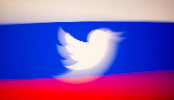 &copy; Reuters. 　１２月２３日、ロシアの首都モスクワのタガンスキー地裁は、米ツイッターが違法コンテンツを削除しなかったとして、３００万ルーブル（４万０９２０ドル）の罰金を科した。写真はツ