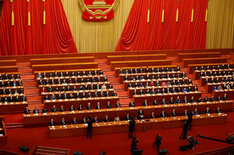 &copy; Reuters. صورة من جلسة مغلقة للبرلمان الصيني بحضور الرئيسي الصيني وزعماء آخرين في العاصمة بكين يوم 11 مارس آذار 2021. تصوير: كارلوس جارسيا راولينز - رويتر