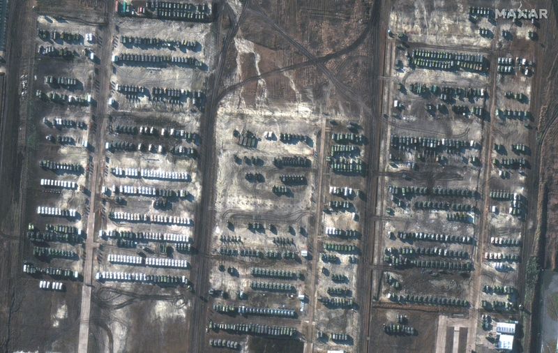 &copy; Reuters. Una imagen de satélite muestra a las fuerzas rusas en Soloti, Rusia, 5 de diciembre de 2021. REUTERS/Imagen de satélite ©2021 Maxar Technologies