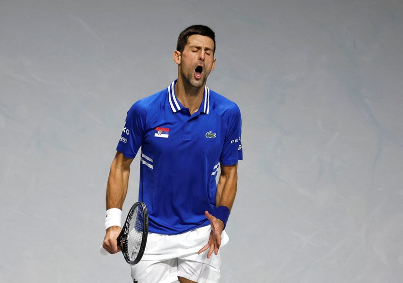 &copy; Reuters. Novak Djokovic durante partida contra Marin Cilic em Madri
03/12/2021 REUTERS/Susana Vera  