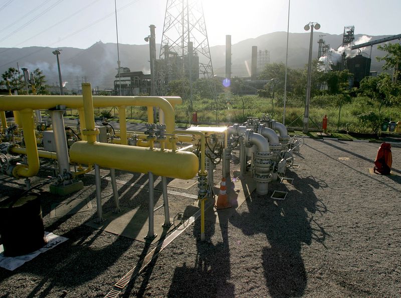 © Reuters. Estação reguladora de gás natural em Cubatão (SP)
03/05/2006
REUTERS/Caetano Barreira