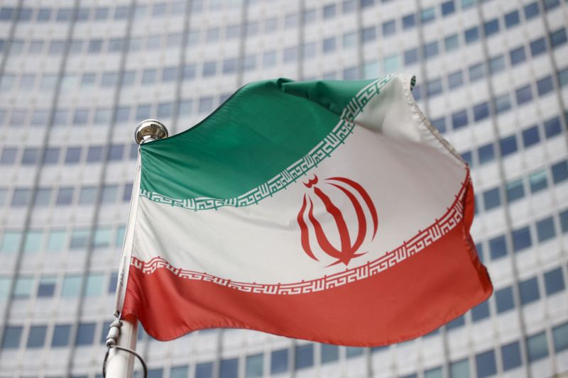 &copy; Reuters. １２月２７日、イラン核合意再建に向けた米イラン間接協議が１０日ぶりに再開された。イラン側は核開発活動を抑制していないにもかかわらず、制裁を解除するよう求めている。写真は３