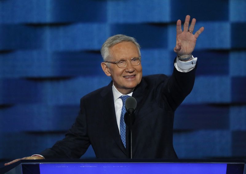 © Reuters. Senate Democratic Leader Harry Reid (D-NV) speaks on the third day of the Democratic National Convention in Philadelphia, Pennsylvania, U.S. July 27, 2016. REUTERS/Mike Segar