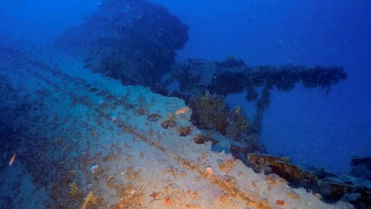 &copy; Reuters. Imagen de archivo de los restos del naufragio del submarino italiano Jantina, hundido durante la Segunda Guerra Mundial por el submarino británico HMS Torbay, al sur de la isla griega de Mikonos, en el Mar Egeo. 3 noviembre 2021. Kostas Thoctarides/entre
