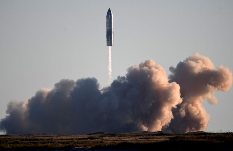 &copy; Reuters. FILE PHOTO: SpaceX launches its first super heavy-lift Starship SN8 rocket during a test from their facility in Boca Chica,Texas, U.S. December 9, 2020. REUTERS/Gene Blevins/File Photo