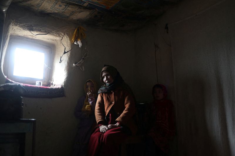 For struggling Afghan family, the next meal is a matter of faith