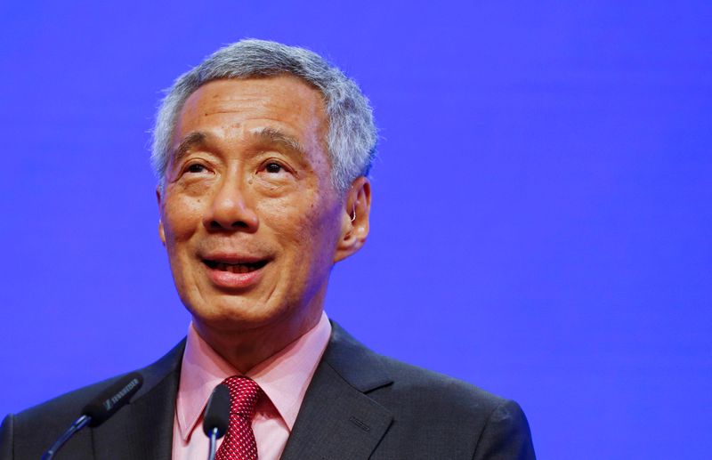 &copy; Reuters. FILE PHOTO: Singapore's Prime Minister Lee Hsien Loong delivers a keynote address at the IISS Shangri-la Dialogue in Singapore, May 31, 2019. REUTERS/Feline Lim