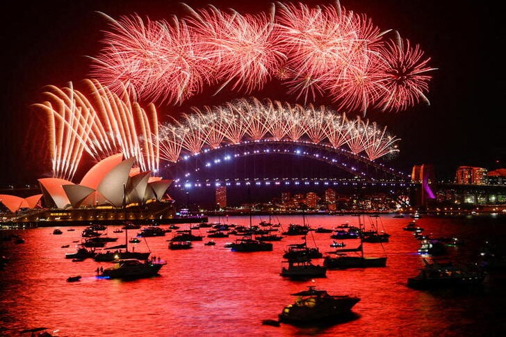 &copy; Reuters. Comemoração da chegada de 2022, em Sydney, Austrália. 1/1/2022. REUTERS/Jaimi Joy