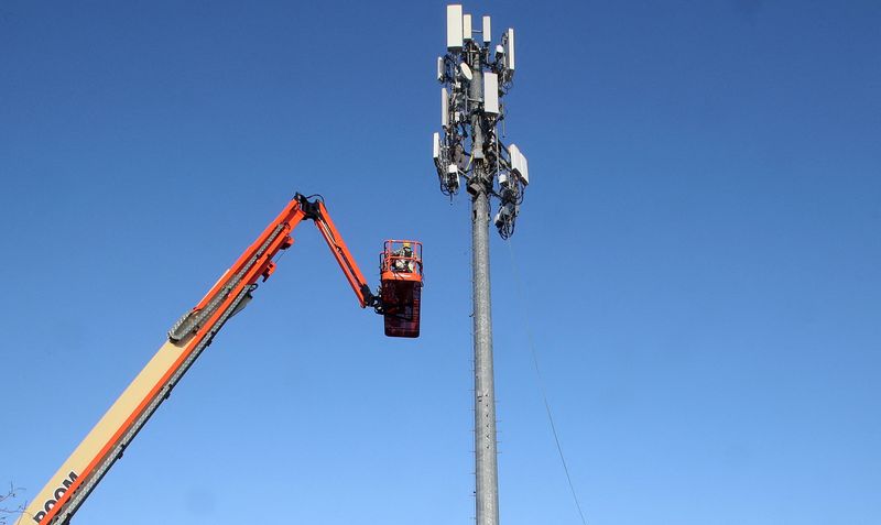 &copy; Reuters. Torre com equipamento 5G da Verizon em Orem, Utah, nos EUA
03/12/2019
REUTERS/George Frey