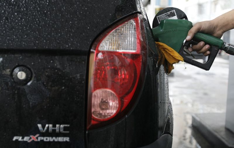 &copy; Reuters. Veículo abastecido a etanol em posto no Rio de Janeiro (RJ) 
30/04/2008
REUTERS/Sergio Moraes