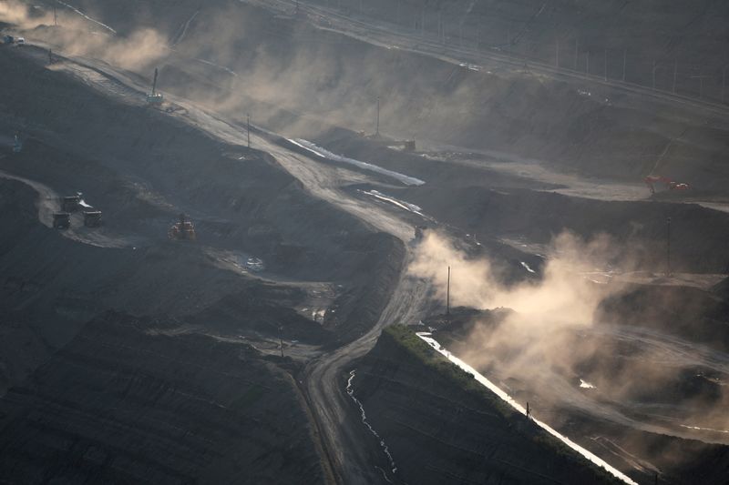 &copy; Reuters. Vista aérea de mina de carvão em Fushun, na China 
26/06/2018
REUTERS/Stringer