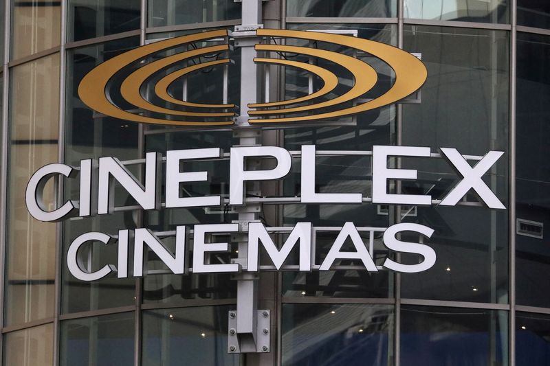 &copy; Reuters. FILE PHOTO: A Cineplex movie theatre sign looms over Yonge street in Toronto, Ontario, Canada March 16, 2020.  REUTERS/Chris Helgren/File Photo