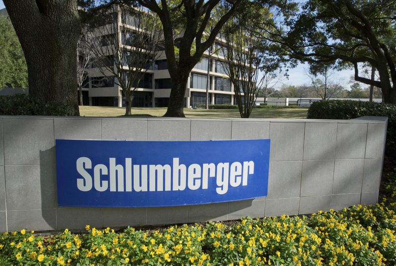 &copy; Reuters. FILE PHOTO: The exterior of a Schlumberger Corporation building is pictured in West Houston January 16, 2015. REUTERS/Richard Carson