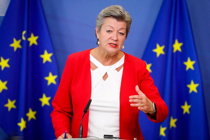 &copy; Reuters. إيلفا جوهانسون مفوضة الشؤون الداخلية بالاتحاد الأوروبي  تتحدث في مؤتمر صحفي في المفوضية الأوروبية في بروكسل في السابع من أكتوبر تشرين الأو