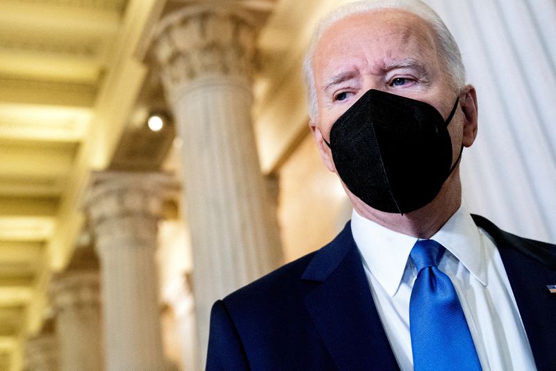 &copy; Reuters. FILE PHOTO: U.S. President Joe Biden speaks to reporters on the one-year anniversary of the January 6, 2021 attack on the Capitol in Washington, U.S., January 6, 2022. Stefani Reynolds/Pool via REUTERS