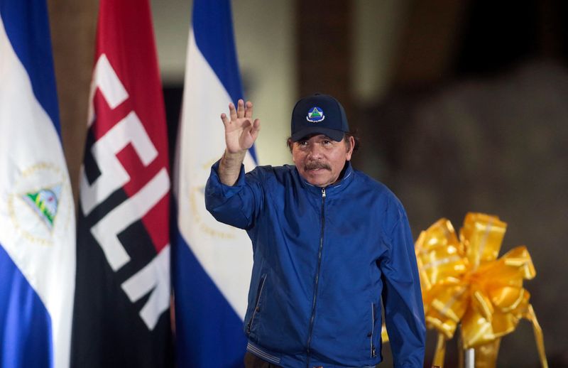 &copy; Reuters. Nicaraguan President Daniel Ortega greets supporters during the opening ceremony of a highway overpass in Managua, Nicaragua March 21, 2019. REUTERS/Oswaldo Rivas