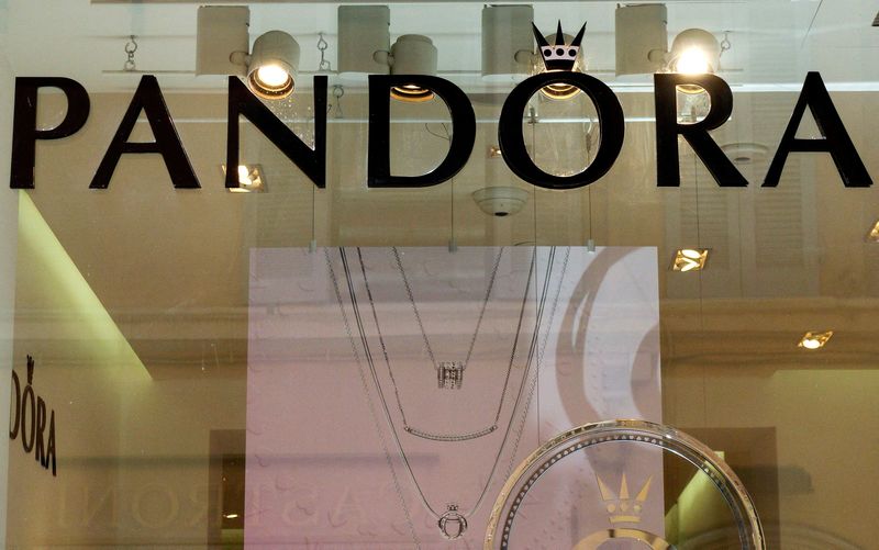 Jeweller Pandora posts Q4 results above forecast