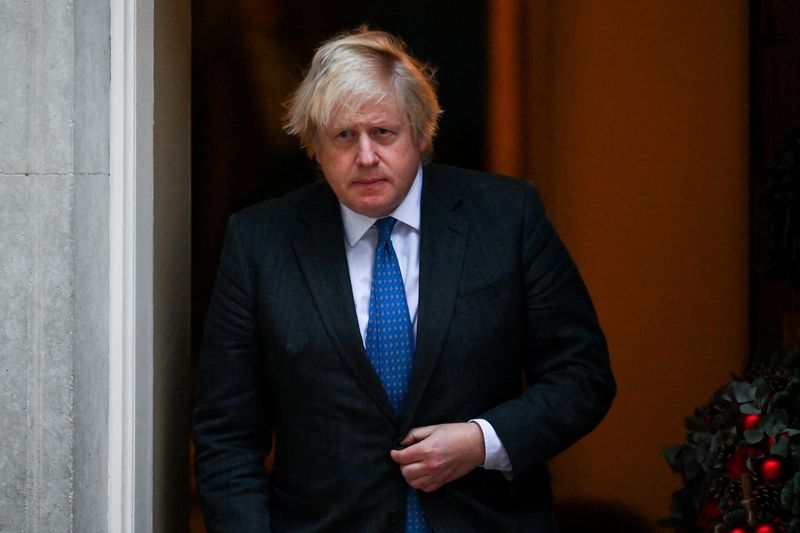 &copy; Reuters. Les équipes du Premier ministre britannique Boris Johnson ont été invitées à une fête dans les jardins de sa résidence de Downing Street lors du premier confinement imposé au niveau national en 2020 pour lutter contre l'épidémie de coronavirus, 