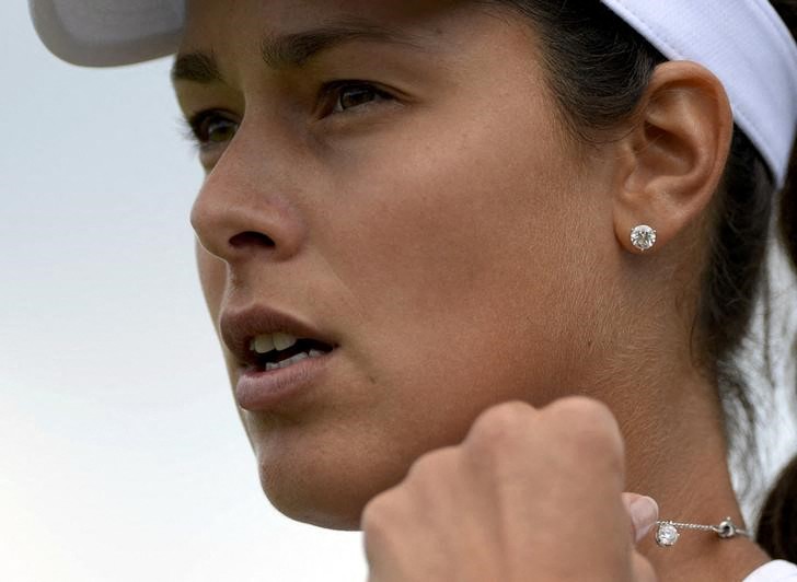 &copy; Reuters. 27/6/16 
Foto de archivo de la tenista serbia Ana Ivanovic en Wimbledon. 
REUTERS/Tony O'Brien/Action Images