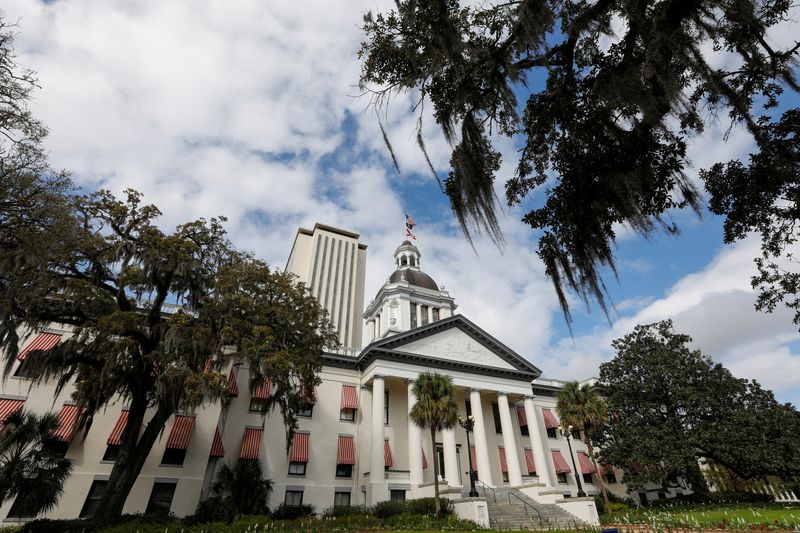 &copy; Reuters. FILE PHOTO: The Historic Capitol, foreground, and Florida Capitol, are pictured in Tallahassee, Florida, U.S., February 20, 2018.  REUTERS/Colin Hackley