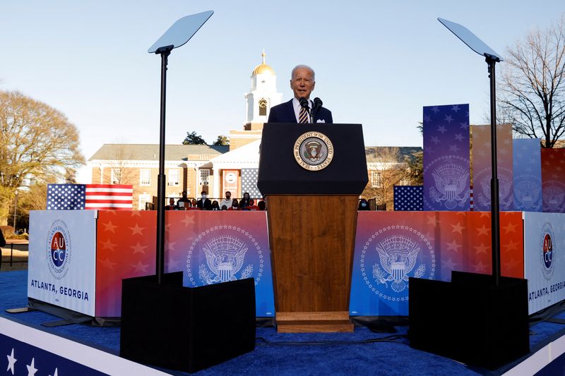 &copy; Reuters. Presidente dos EUA, Joe Biden, discursa em Atlanta
11/01/2022
 REUTERS/Jonathan Ernst