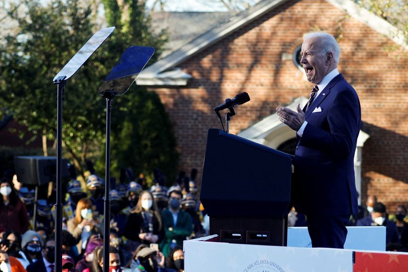 &copy; Reuters. U.S. President Joe Biden delivers remarks on voting rights during a speech on the grounds of Morehouse College and Clark Atlanta University in Atlanta, Georgia, U.S., January 11, 2022. REUTERS/Jonathan Ernst