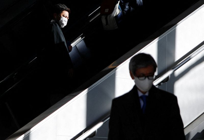 &copy; Reuters. 　１月１２日、松野博一官房長官は記者会見で、新型コロナウイルスの感染拡大が急速に進むと覚悟しなければならないとの見解を示した。都内で７日撮影（２０２２年　ロイター/Issei Kato