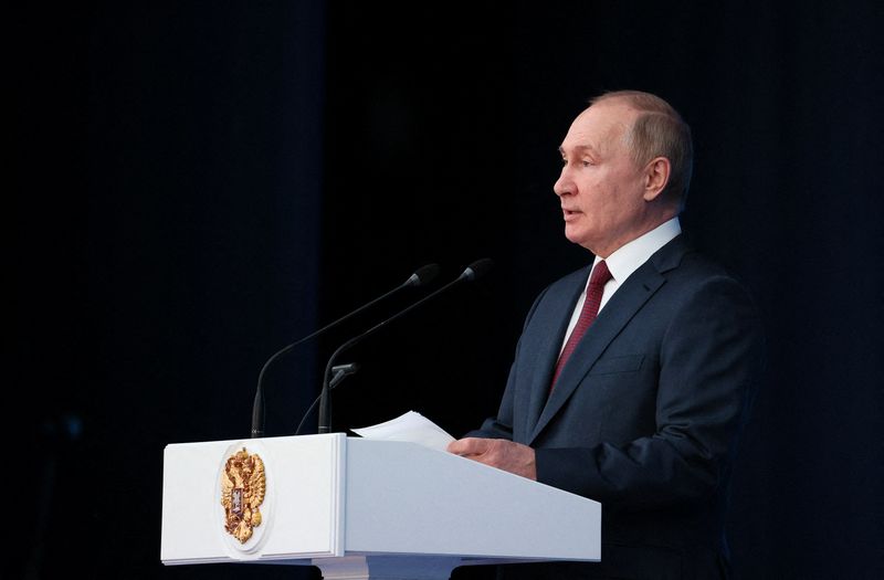 &copy; Reuters. Russian President Vladimir Putin delivers a speech during an event marking the 300th anniversary of the foundation of the Russian prosecution service in Moscow, Russia January 12, 2022. Sputnik/Alexey Vitvitsky/Pool via REUTERS 