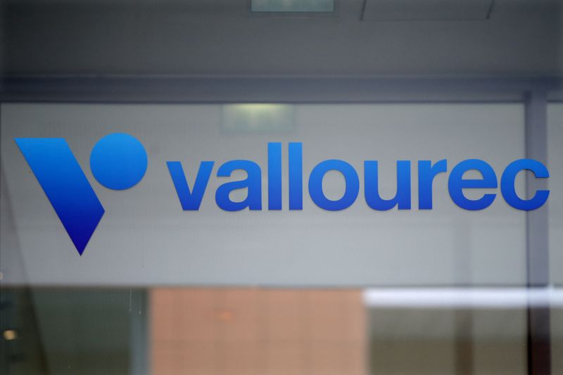 &copy; Reuters. FILE PHOTO: The company's logo is seen on top of the entrance of French oil industry tubing maker Vallourec at Boulogne-Billancourt, near Paris, France, February 1, 2016. REUTERS/Charles Platiau