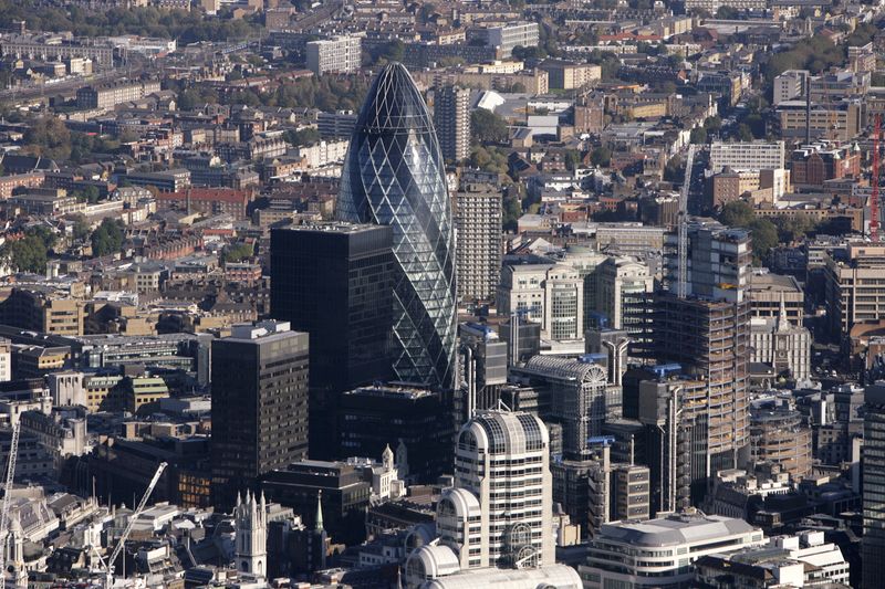 &copy; Reuters. FILE PHOTO: A general view of the financial district in London November 9, 2006.   REUTERS/Kieran Doherty 