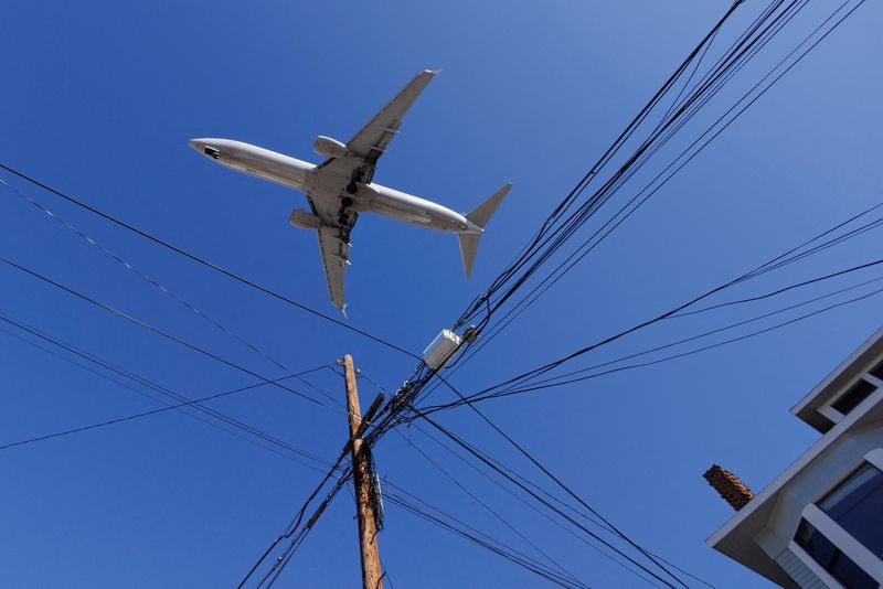 U.S. FAA issues impact notices on 5G wireless aviation