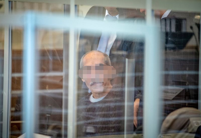 &copy; Reuters. FILE PHOTO: Syrian defendant Anwar R. arrives at a court for the first trial of suspected members of Syrian President Bashar al-Assad's security services for crimes against humanity, in Koblenz, Germany, April 23, 2020. Thomas Lohnes/Pool via REUTERS 