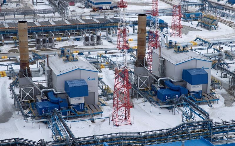 &copy; Reuters. FILE PHOTO: A view shows a gas processing facility, operated by Gazprom company, at Bovanenkovo gas field on the Arctic Yamal peninsula, Russia May 21, 2019. Picture taken May 21, 2019. REUTERS/Maxim Shemetov