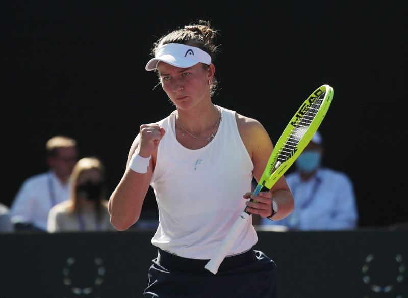 &copy; Reuters. لاعبة التنس التشيكية باربورا كريتشيكوفا - صورة من أرشيف رويترز 