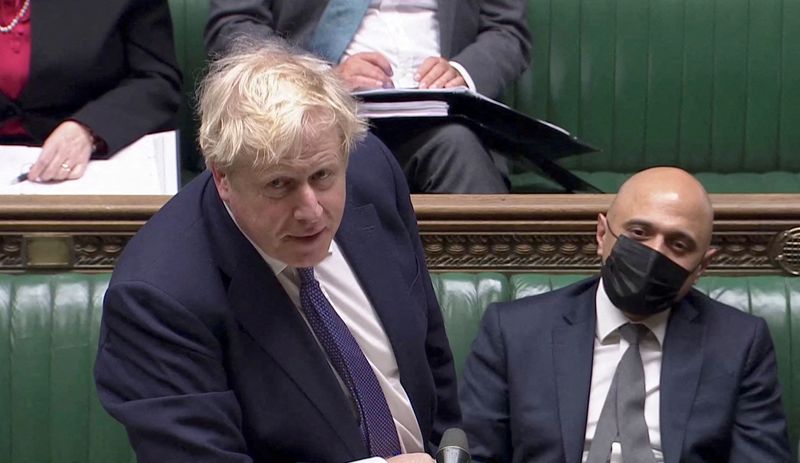 &copy; Reuters. Primeiro-ministro do Reino Unido, Boris Johnson, durante sessão do Parlamento em Londres
05/01/2022 Reuters TV via REUTERS