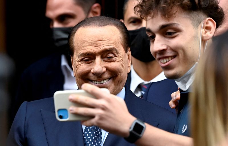 Berlusconi moviliza a su imperio mediático detrás de candidatura presidencial en Italia