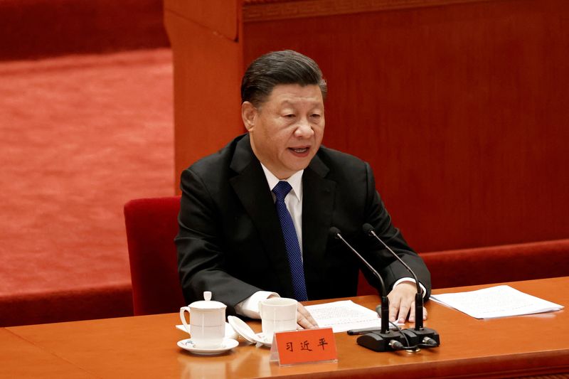 &copy; Reuters. FILE PHOTO: Chinese President Xi Jinping speaks at a meeting commemorating the 110th anniversary of Xinhai Revolution at the Great Hall of the People in Beijing, China October 9, 2021. REUTERS/Carlos Garcia Rawlins