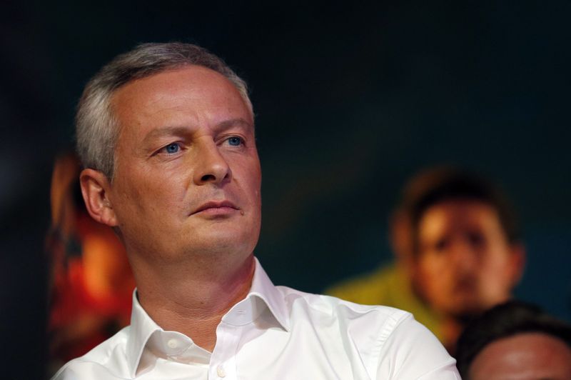 &copy; Reuters. FILE PHOTO: French politician Bruno Le Maire, member of the conservative Les Republicains political party and candidate for their presidential primary, attends a rally as he campaigns in Paris, France, September 27, 2016.   REUTERS/Philippe Wojazer