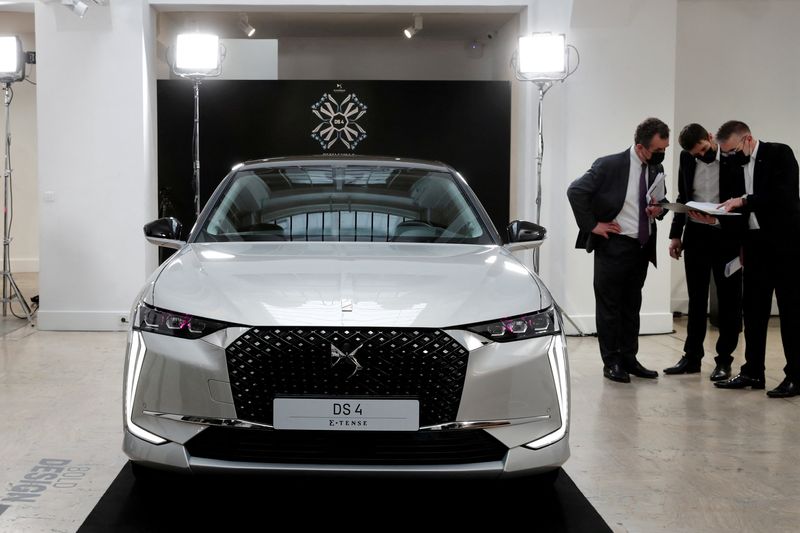 © Reuters. FILE PHOTO: A DS 4 automobile, produced by Stellantis, stands on display during its launch event in Paris, France, February 3, 2021. REUTERS/Benoit Tessier/File Photo