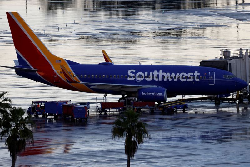 &copy; Reuters. FILE PHOTO: A Southwest Airlines jet sits at a gate at Orlando International Airport in Orlando, Florida, U.S., October 11, 2021 . REUTERS/Joe Skipper/File Photo