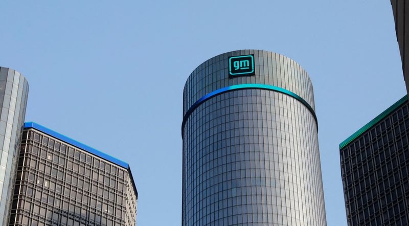 &copy; Reuters. FILE PHOTO: The new GM logo is seen on the facade of the General Motors headquarters in Detroit, Michigan, U.S., March 16, 2021.REUTERS/Rebecca Cook/File Photo